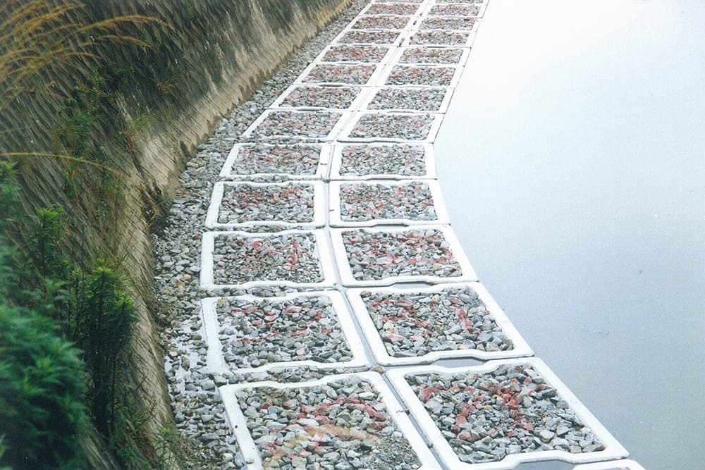 石詰型護床ブロック